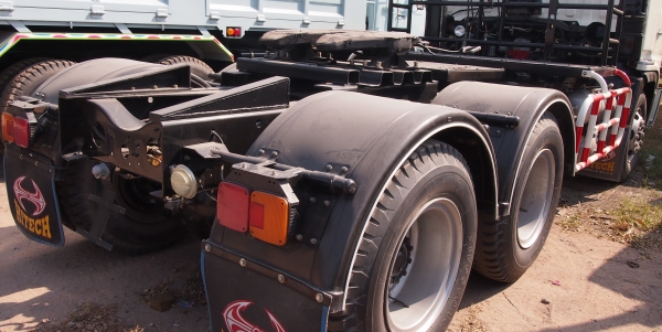 หัวลาก Hino P11 320 แรง ประกอบใหม่ทั้งคัน