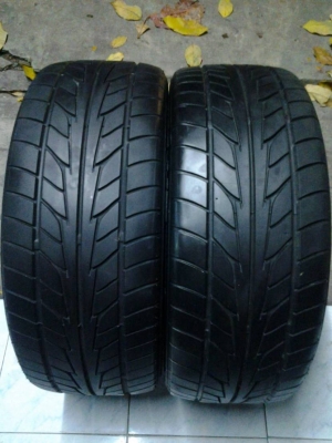 ขายยาง DUNLOP DZ101 225-45-17 ปลายปี10 ยางสวย ดอกเต็ม คู่ละ 3,200 บาท