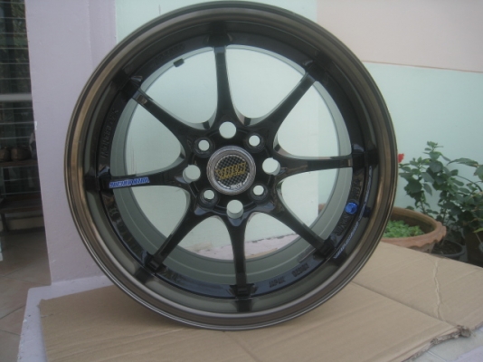 ขายล้อแม็กมือสอง ce28 15"x8" et25 4h100 งาน ssw สีดำเงาขอบชา สีเดิม สติ๊กเกอร์ครบ ติดจุ๊ปเรย์สีฟ้า   สนใจติดต่อเล็กคลองสาม (081-3747940)