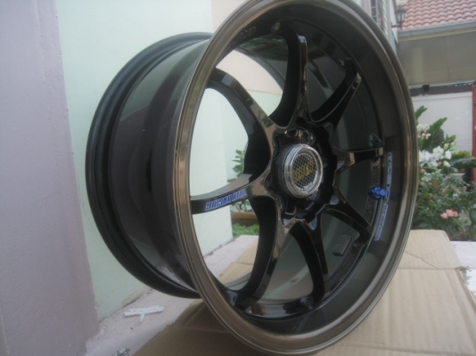 ขายล้อแม็กมือสอง ce28 15"x8" et25 4h100 งาน ssw สีดำเงาขอบชา สีเดิม สติ๊กเกอร์ครบ ติดจุ๊ปเรย์สีฟ้า   สนใจติดต่อเล็กคลองสาม (081-3747940)