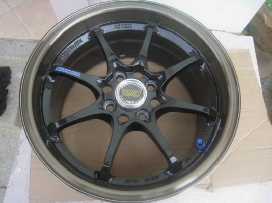 ขายล้อแม็กมือสอง ce28 15"x8" et25 4h100 งาน ssw สีดำเงาขอบชา สีเดิม สติ๊กเกอร์ครบ ติดจุ๊ปเรย์สีฟ้า   สนใจติดต่อเล็กคลองสาม (081-3747940)