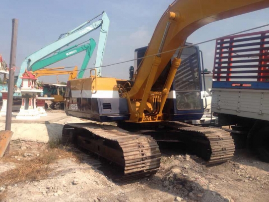 ขายรถแมคโครPC100-5 ไฟฟ้าครบ สภาพพร้อมใช้สนใจติดต่อ 085-156-2314 081-371-2233