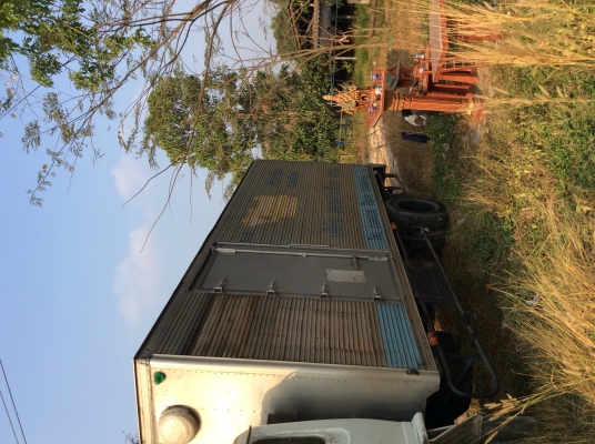 ขายตู้แห้งยาว7.20เมตรพื้นสแตนเลสสภาพใหม่มาก