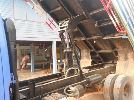 ขาย6ล้อ ดั๊มพ์เกษตร รถห้างแท้ กระบะเนียม เครื่อง 4HF1 120 แรง เสื้อเพลา Fหน้า-หลัง ยางเรเดียน 6 เส้น กระบะยาว 4.40 ม. กว้าง 2.22 ม. ขาย6ล้อ ดั๊มพ์เกษตร รถห้างแท้ กระบะเนียม เครื่อง 4HF1 120 แรง เสื้อเพลา Fหน้า-หลัง ยางเรเดียน 6 เส้น กระบะยาว 4.40 ม. กว้าง 2.22 ม.