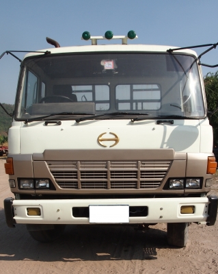 หัวลาก Hino EK100 3ใบพัด 268 แรง รถวิ่งถังน้ำมัน