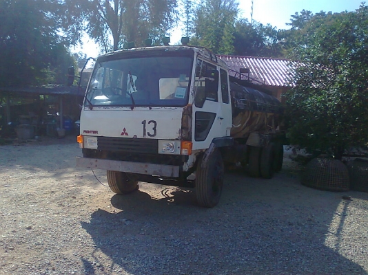 รถสิบล้อ บรรทุกน้ำ MITSUBICHI FN225K สิบล้อแบบสองเพลา