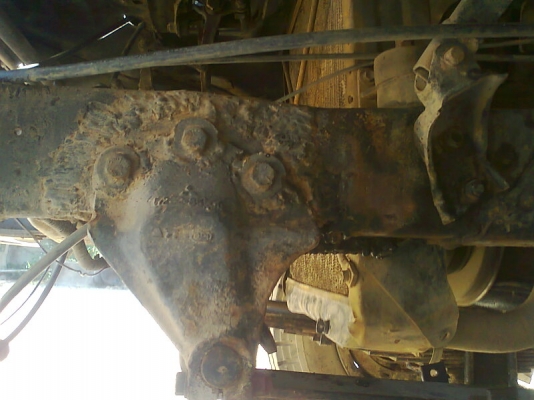 รถสิบล้อ บรรทุกน้ำ MITSUBICHI FN225K สิบล้อแบบสองเพลา