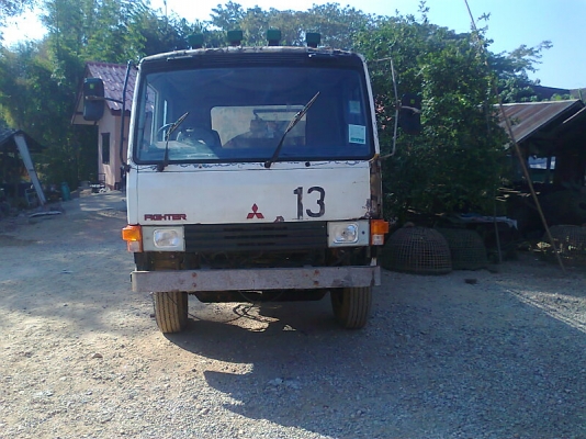 รถสิบล้อ บรรทุกน้ำ MITSUBICHI FN225K สิบล้อแบบสองเพลา