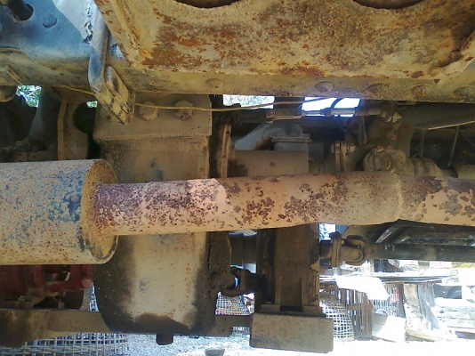 รถสิบล้อ บรรทุกน้ำ MITSUBICHI FN225K สิบล้อแบบสองเพลา