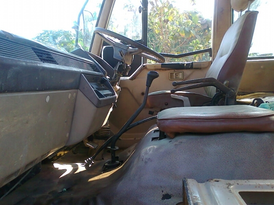 รถสิบล้อ บรรทุกน้ำ MITSUBICHI FN225K สิบล้อแบบสองเพลา