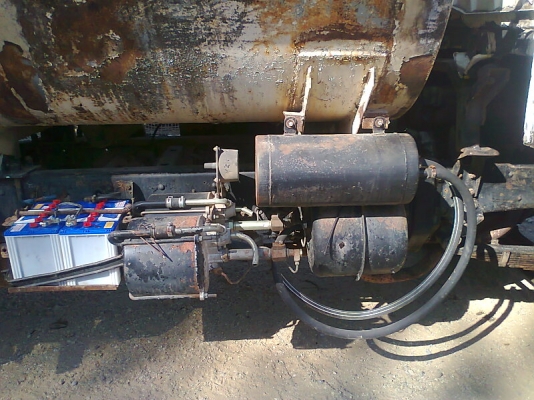 รถสิบล้อ บรรทุกน้ำ MITSUBICHI FN225K สิบล้อแบบสองเพลา