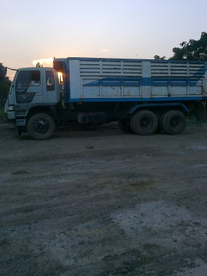 ขาย รถ10 ล้อ (ดั้ม)ฮีโน่ รุ่น FM 1M เครื่องEM100-220แรงม้า สภาพพร้อมใช้งาน