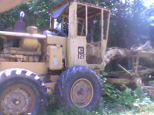 รถบด+รถเกรด 2คัน ขาย750000.  DYNAPAC  CAT 12F...รถจอด แต่ใช้งานได้...