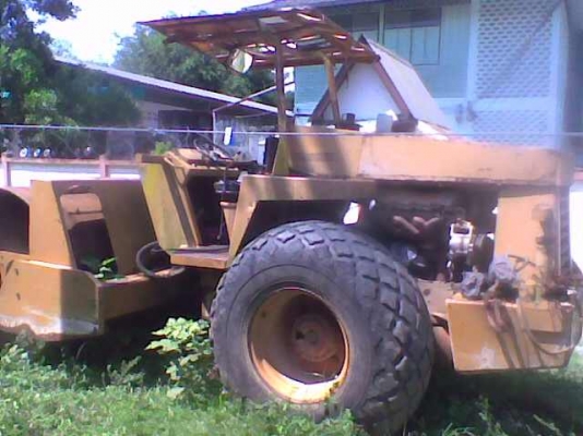 รถบด+รถเกรด 2คัน ขาย750000.  DYNAPAC  CAT 12F...รถจอด แต่ใช้งานได้...