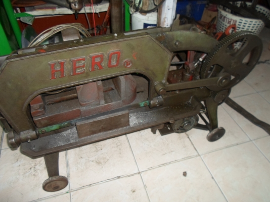 แท่นเลื่อย HERO  8,000  พร้อมใช้  ด่วน  !!!!!! 0898217996