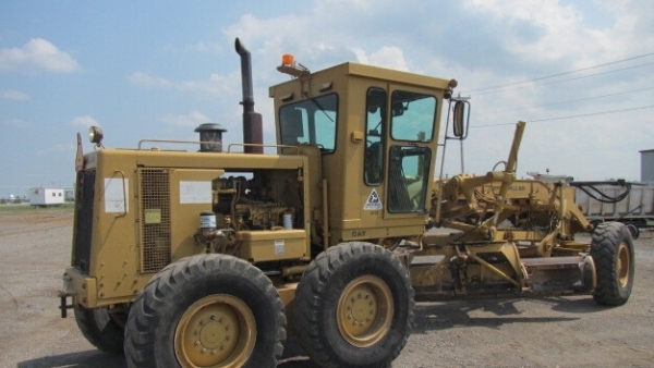 รถเกรด Caterpillar 140G #72V08661 รอนำเข้าไทยค่ะ