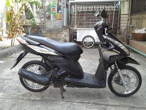 Click i ปี 53 รถสวย ชุดสีสด ราคากันเอง ทดลองขับได้ทุกวัน ไม่ซื้อไม่ว่ากันจ้า