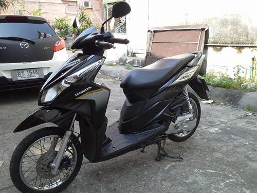 Click i ปี 53 รถสวย ชุดสีสด ราคากันเอง ทดลองขับได้ทุกวัน ไม่ซื้อไม่ว่ากันจ้า