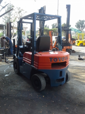 ขาย TOYOTA รุ่น5 น้ำหนัก2 ตัน ขาย TOYOTA รุ่น5 น้ำหนัก2 ตัน