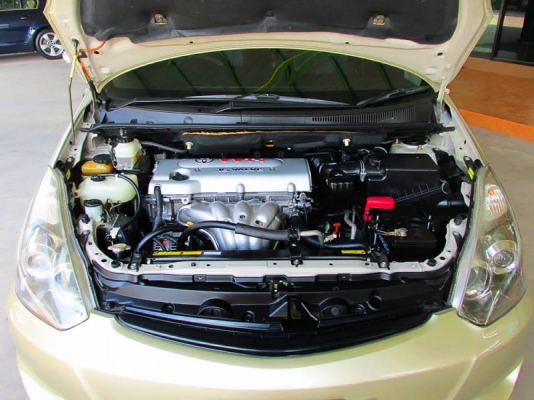 TOYOTA WISH 2.0  AT ปี 2006