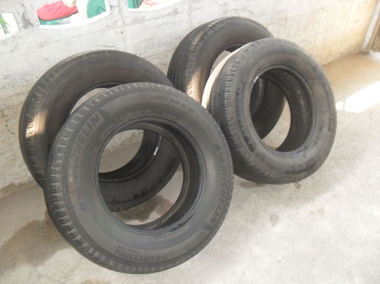 ยาง MICHELIN 265/65R17 ปี10 สวยๆ 4 เส้น ราคา 3500 บาท