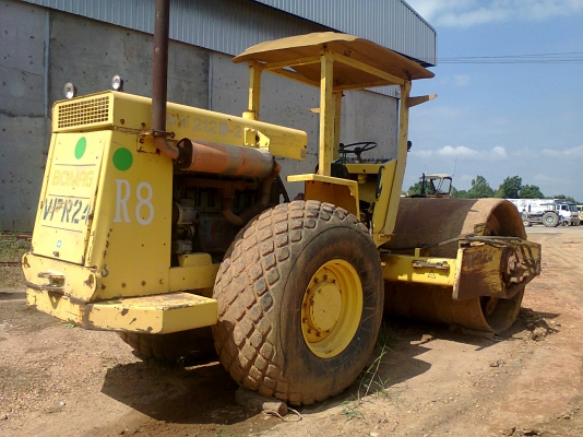 รถบด BOMAG BW212D 2 เพลา 2 ปลอก