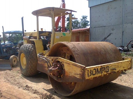 รถบด BOMAG BW212D 2 เพลา 2 ปลอก