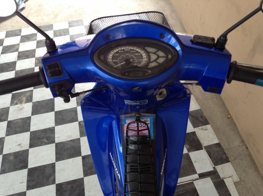 ขาย!!!เวฟ125s กุญแจใหญ่ ปี47 รถเครื่องดีคับ มีเล่มทะเบียนครบ ภาษีไม่หมด