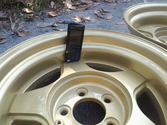 ขอบ15 กว้างๆลึกๆ ล้อผ่ามา