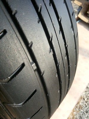 ขายยาง195/45/16 ปี 0812 DUNLOP SP 2050 1 ชุด