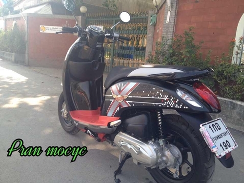 ขายHonda Scoopy I Club 12 สีดำเเดง ปี2013(รถ5เดือนค่ะ)
