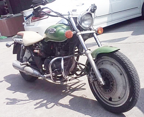 Kawasaki Boss 175.