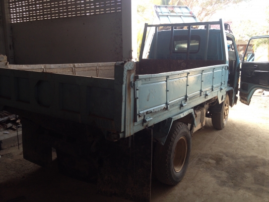 ขายรถ 6 ล้อดั้ม NKR