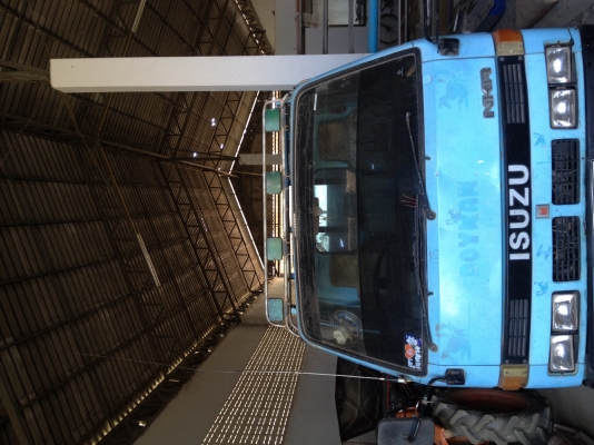 ขายรถ 6 ล้อดั้ม NKR