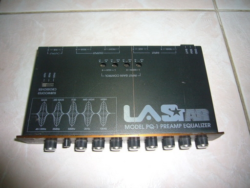 ขายปรี LA Star 5 band PQ-01 มีครอสตัดซับในตัว