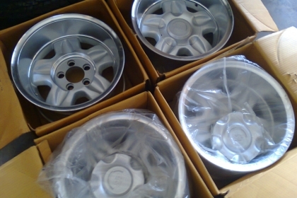 15X7 ET-20 5/114 ล้อใหม่ในลัง1ชุดฝาครบแม็กแท้ 15X7 ET-20 5/114 ล้อใหม่ในลัง1ชุดฝาครบแม็กแท้