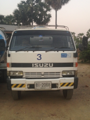 ขายรถโม่ปูน คันเล็ก 3 คัน คันใหญ่ 2 คัน