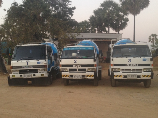 ขายรถโม่ปูน คันเล็ก 3 คัน คันใหญ่ 2 คัน