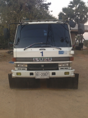 ขายรถโม่ปูน คันเล็ก 3 คัน คันใหญ่ 2 คัน