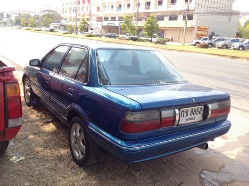 ขายด่วน รถเก๋ง toyota สีฟ้า รถปี 90 รถพร้อมขับ ราคา 55000 ราคาต่อรองได้