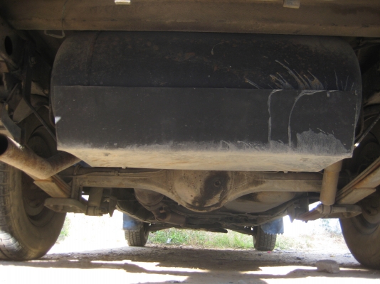 ขาย รถนิสัน ติดแก็ส 95,000 บาท