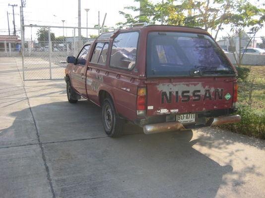 ขาย รถนิสัน ติดแก็ส 95,000 บาท