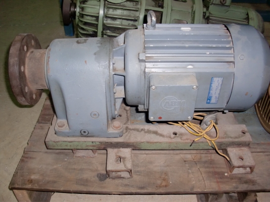 ขายมอเตอร์เกียร์ ยี่ห้อ ABM 5แรงม้า 3phase