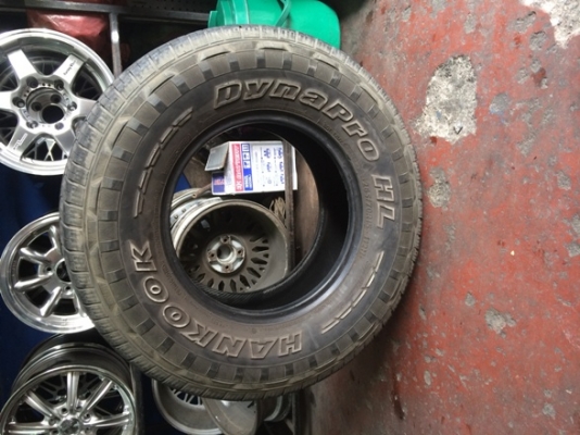 ยาง HANKOOK  ตัวหนังสือขาว 265/70/15 ปี10