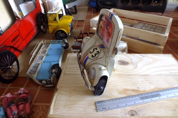 ขออนุญาตขายโมเดลเหล็กรถคลาสสิคน่าสะสม hand made