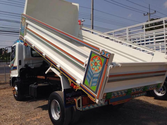 6 ล้อดั๊มพ์  150 แรง   6เกียร์  ปี 51