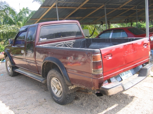 ขาย ISUZU RODEO 2.5 CAB 4WD ปี 2536 ขาย ISUZU RODEO 2.5 CAB 4WD ปี 2536