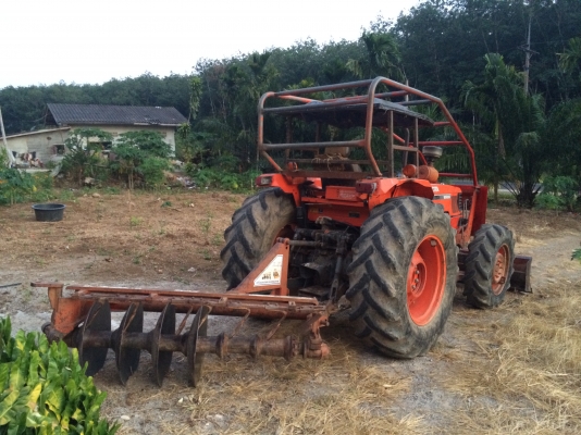 ขายด่วนรถไถ KUBOTA M9000 2 เพลา สภาพสวย