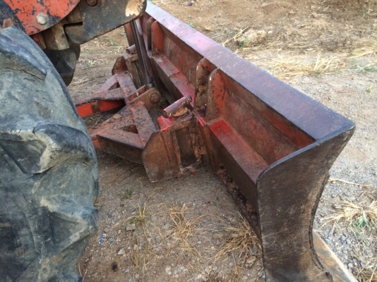 ขายด่วนรถไถ KUBOTA M9000 2 เพลา สภาพสวย