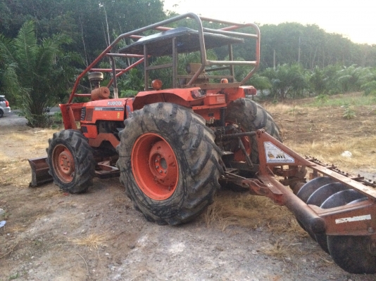 ขายด่วนรถไถ KUBOTA M9000 2 เพลา สภาพสวย